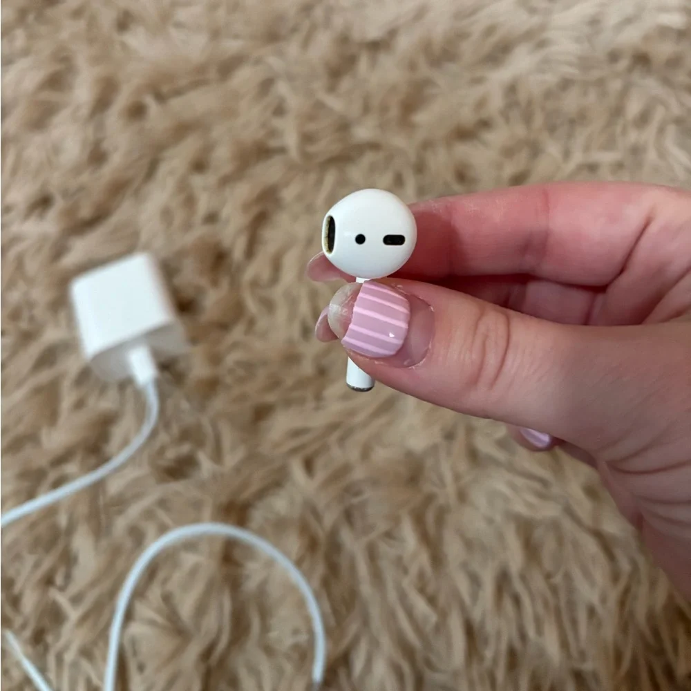 2nd Generation AirPods & Charger - Picture 4 of 8